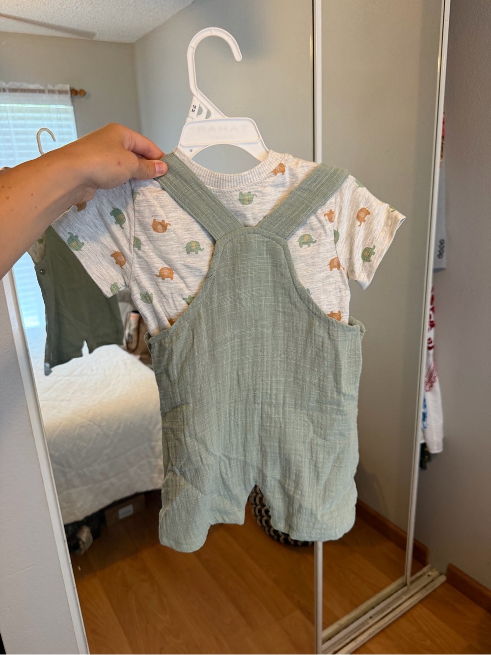 TAHARI BABY OUTFIT 18M - Picture 6 of 8